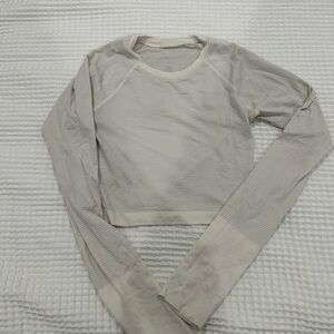 Lululemon Women's Long Sleeve Top